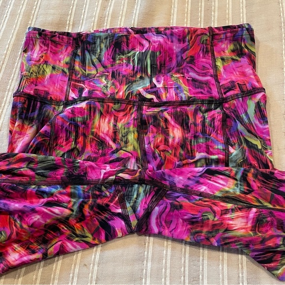 Lululemon Fast & Free High Rise Crop 22" Leggings Hyper Flow Pink Multi 4 W6BE1S - Picture 4 of 11